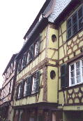 Das Haus mit den beiden runden Fenstern in Ribeauvillée